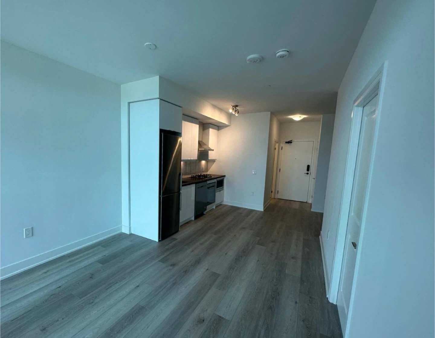 1 + 1 bed | 2 bath in Stouffville Ninth Line - photo 3