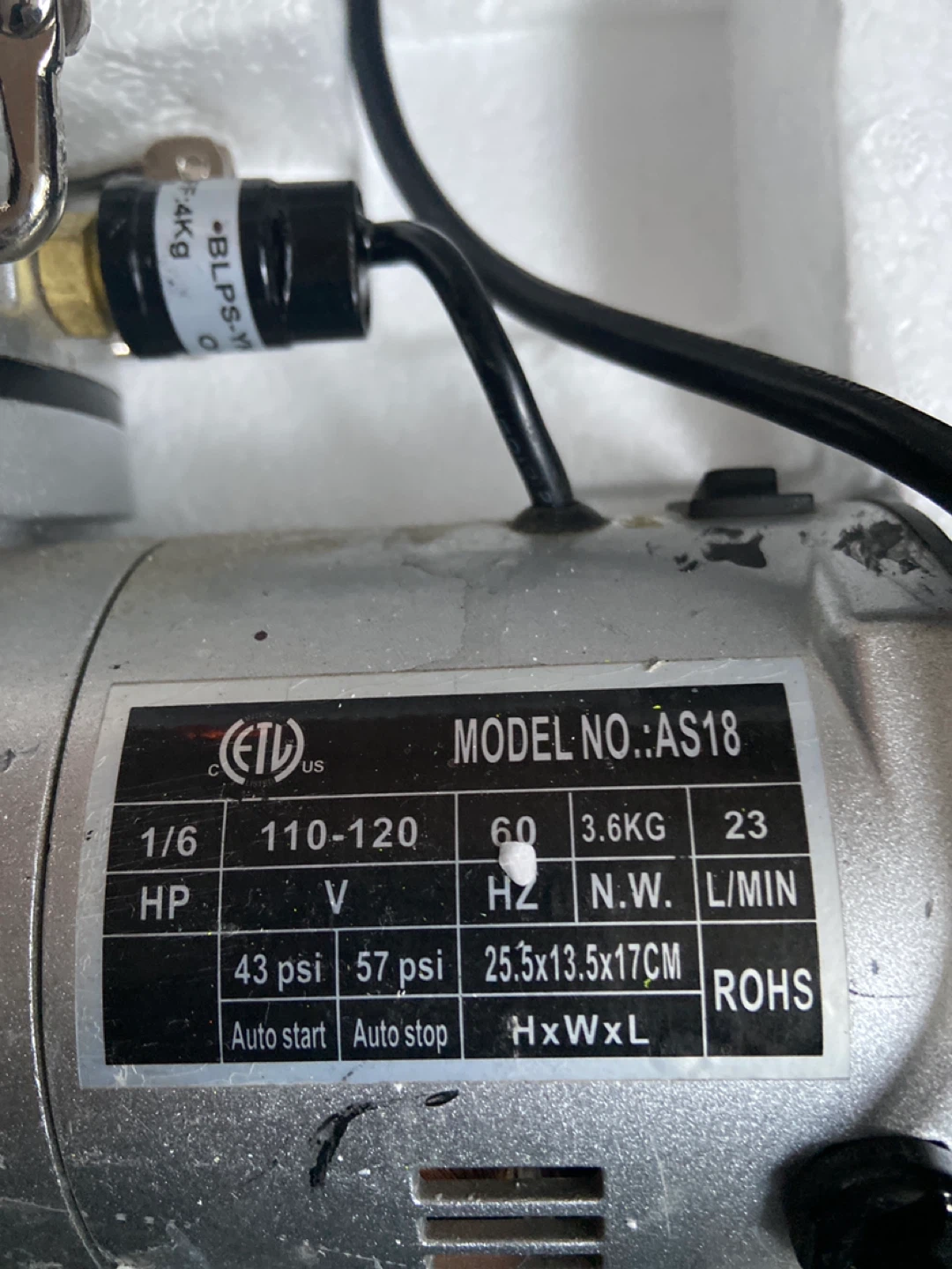 Airbrush Compressor Model AS18 - photo 3