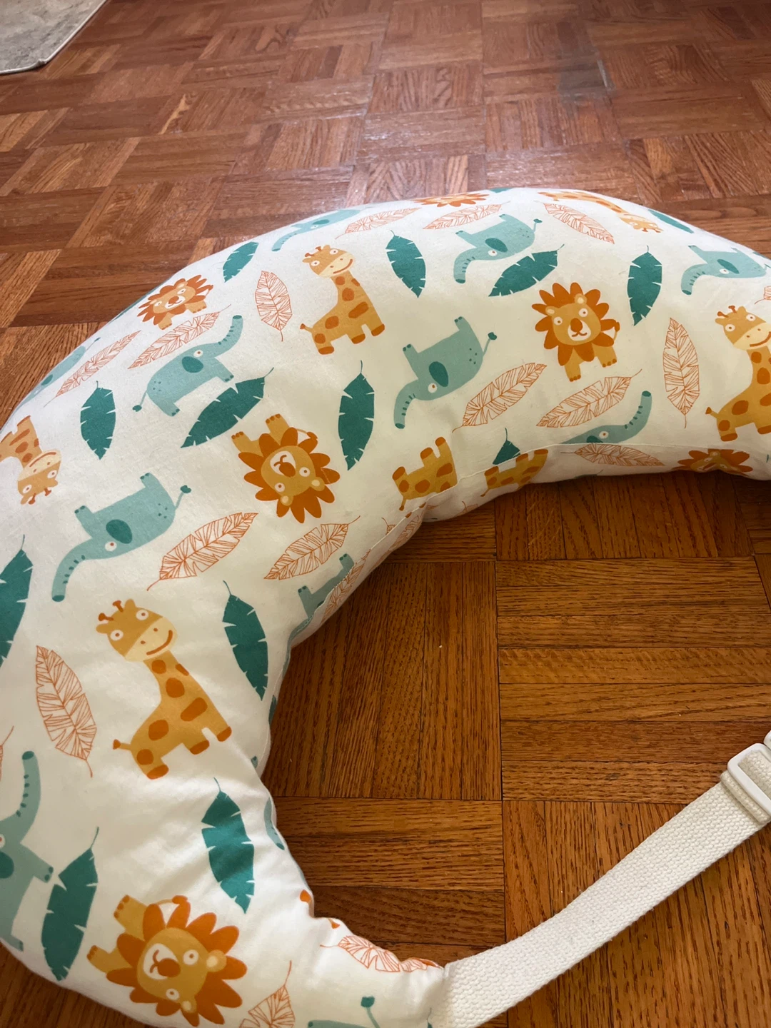 Boppy Nursing Pillow - photo 2