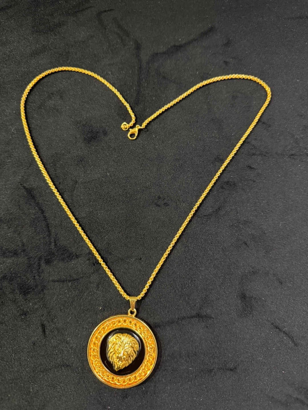 Gold Tone Lion Head Pendant Necklace - photo 2