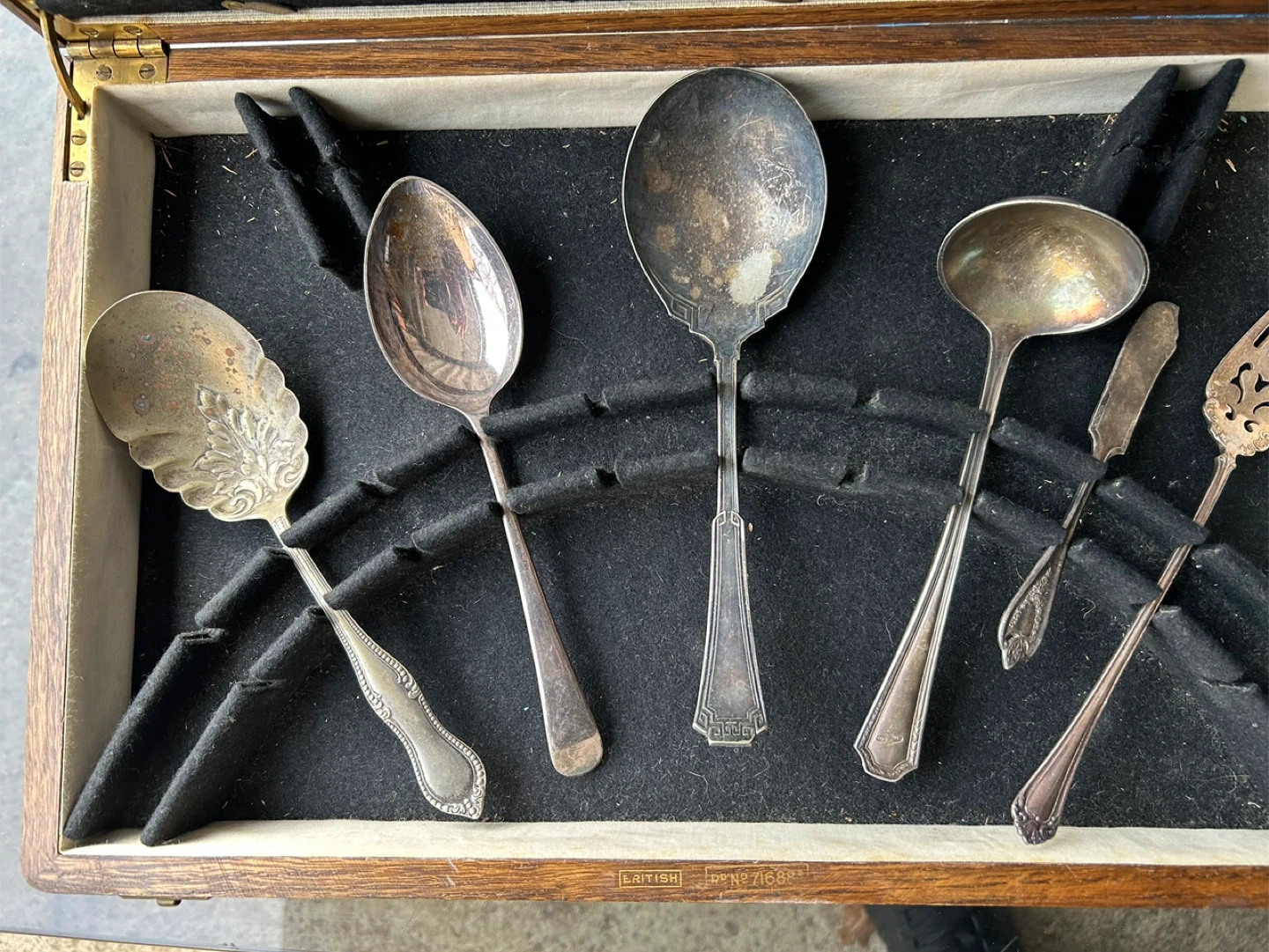 The Dahlia Cabinet Silverware Set - photo 3