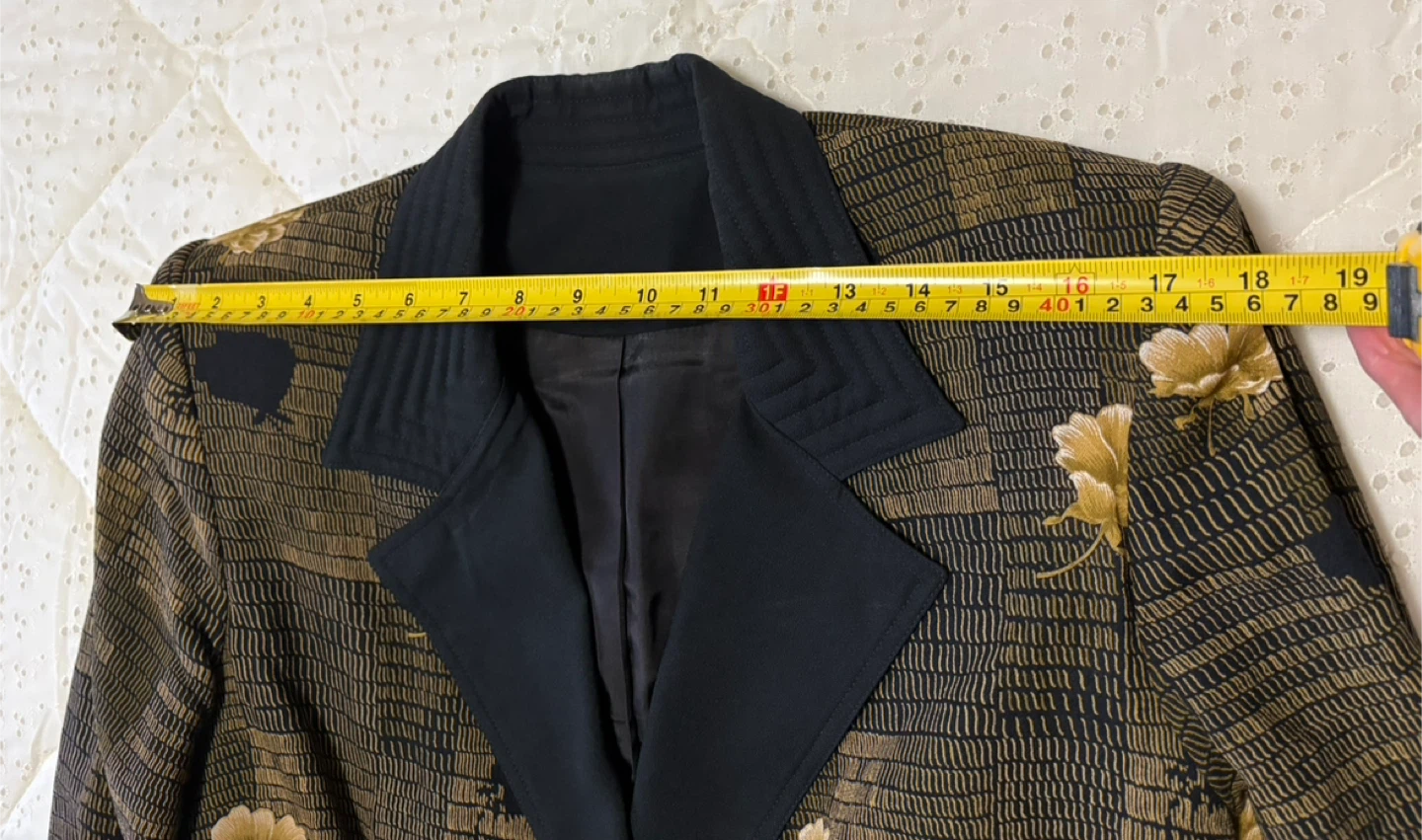 Vintage Patterned Blazer and Black Skirt - photo 4