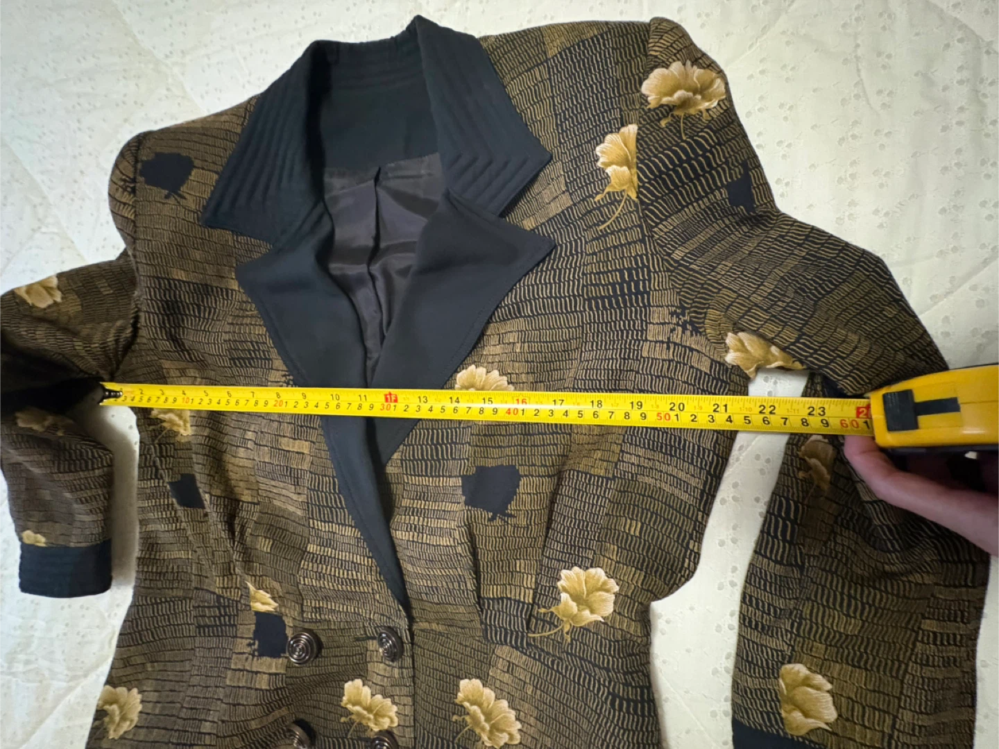 Vintage Patterned Blazer and Black Skirt - photo 5