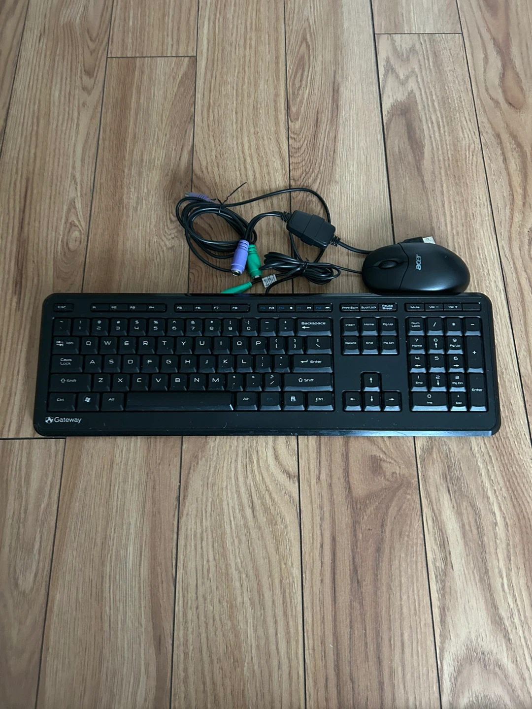 Gateway Keyboard KB-0817 + Logitech Mouse M-SBN96 – Office Set