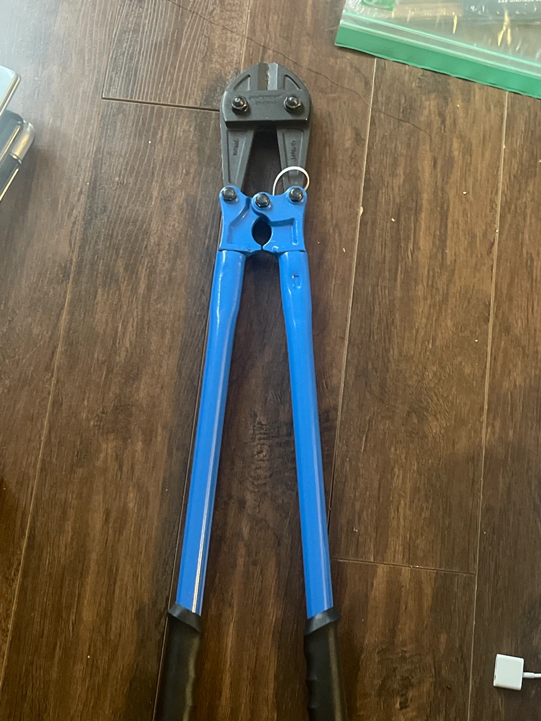 Blue Bolt Cutters