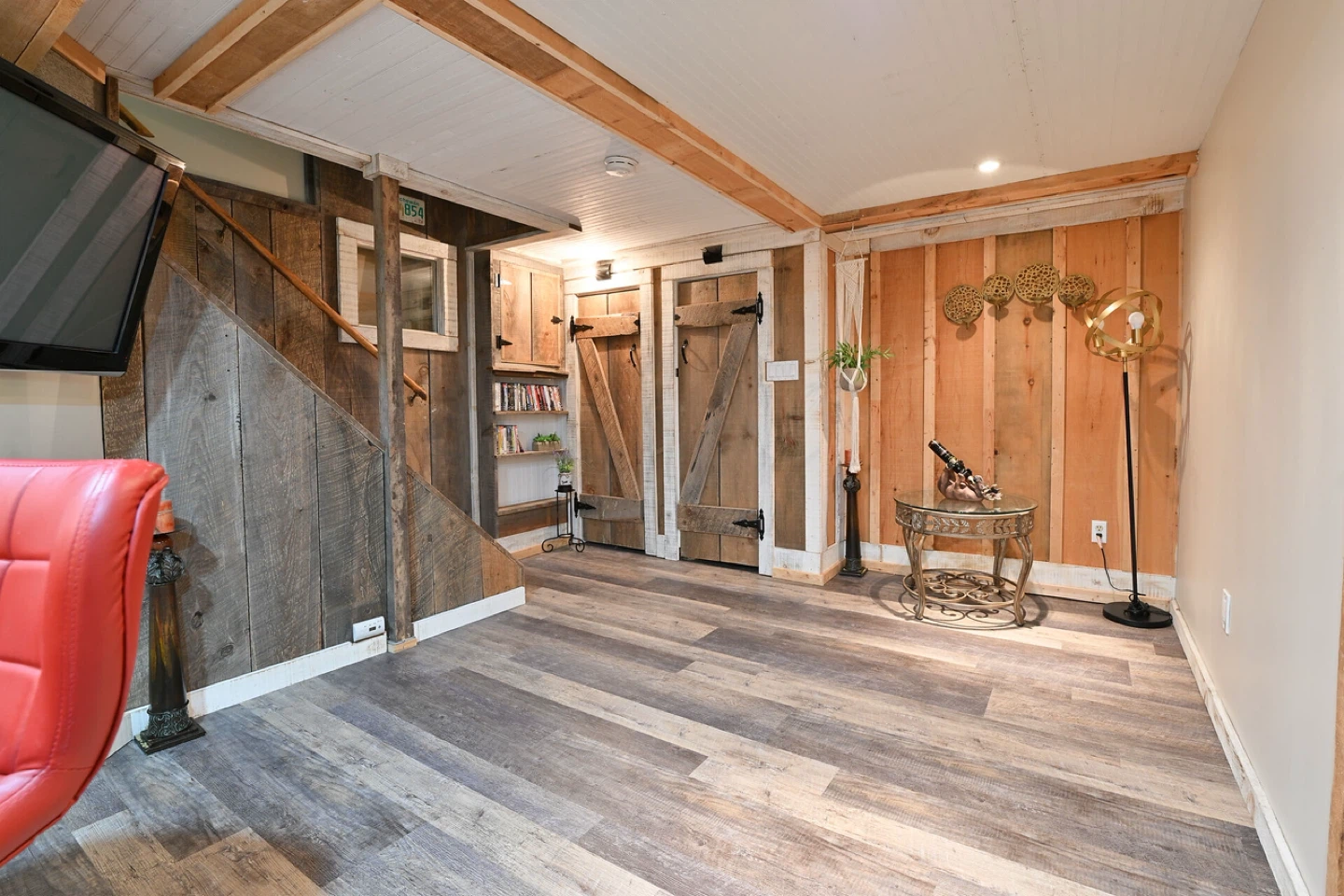 1 BED Basement RENTAL Short/long-term