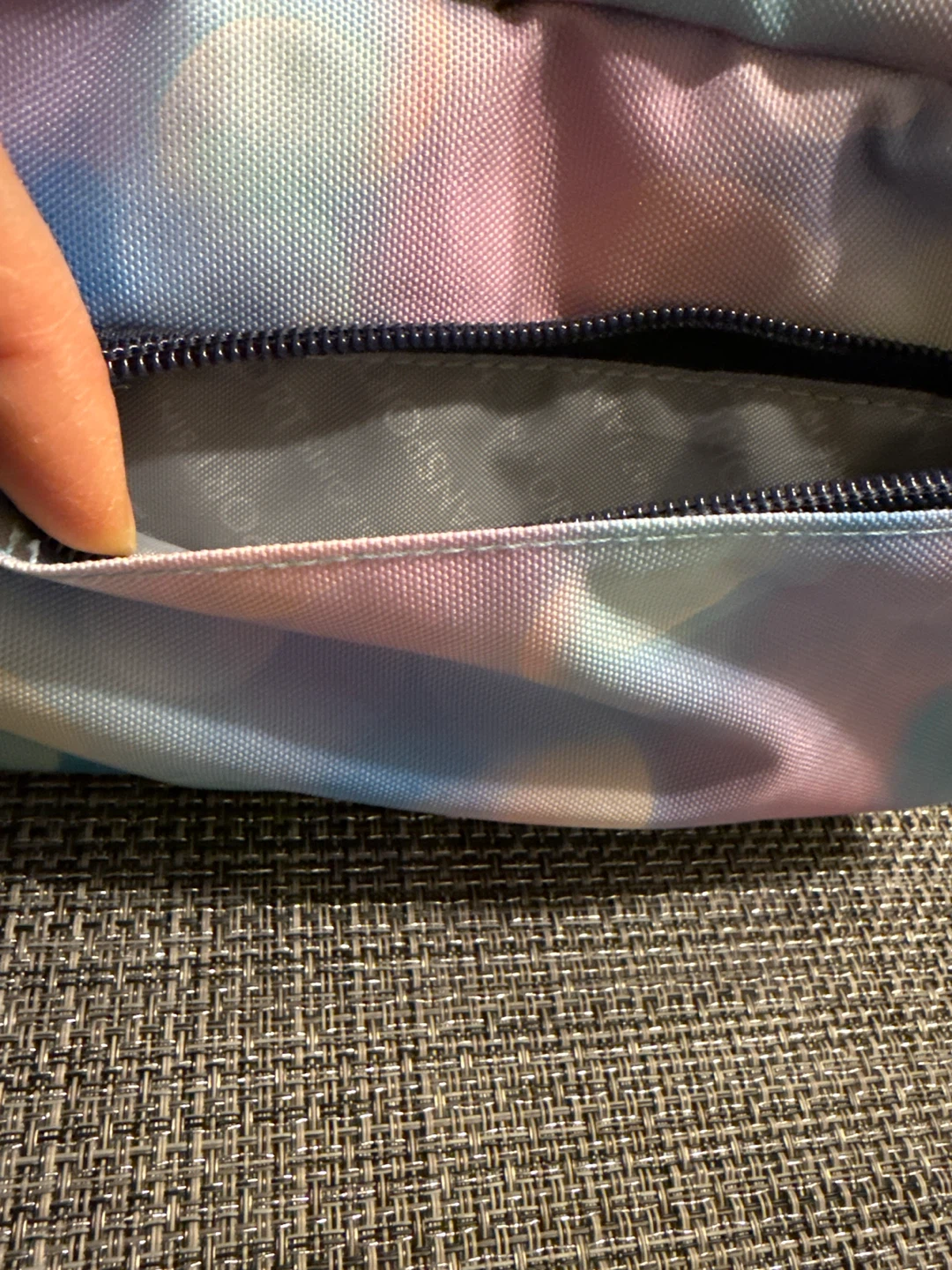 🥕 Jansport Pixel Pouch