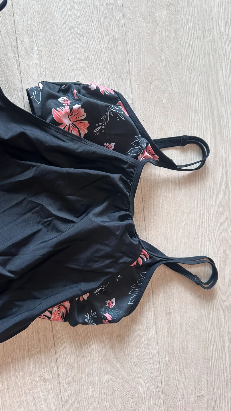 Black floral print tankini swimsuit - Size M - New - photo 3