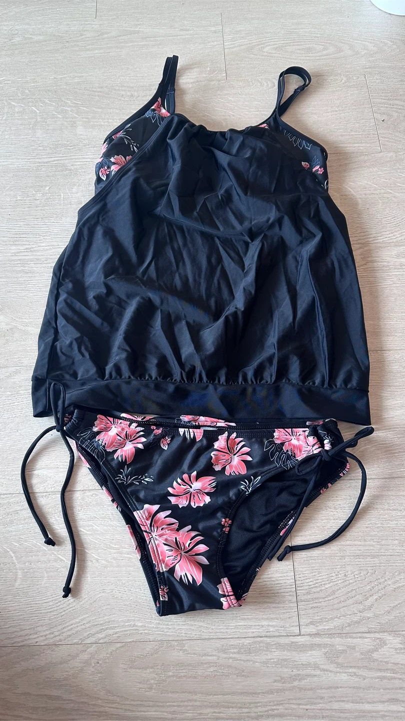Black floral print tankini swimsuit - Size M - New - photo 2