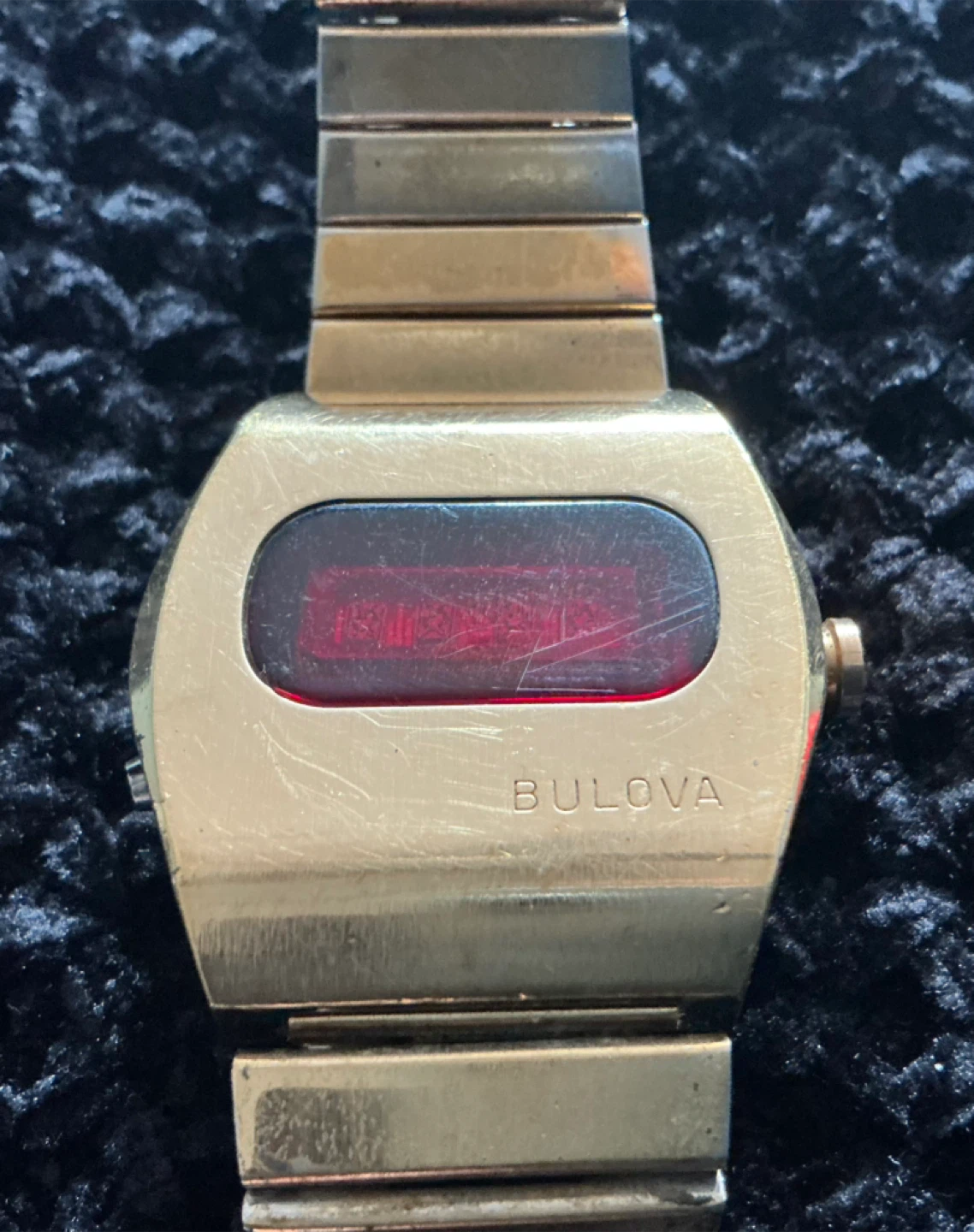 Vintage Bulova Digital Watch - Gold Tone - photo 5