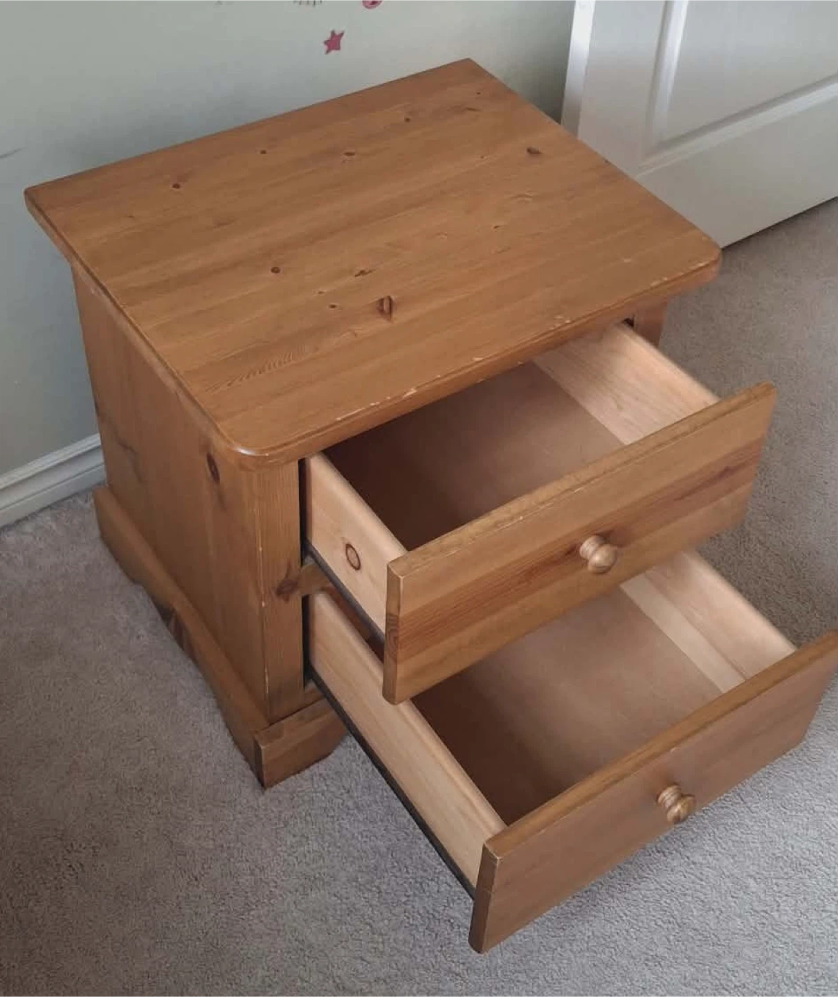 Pine Wood Dresser and Nightstand Set - photo 4