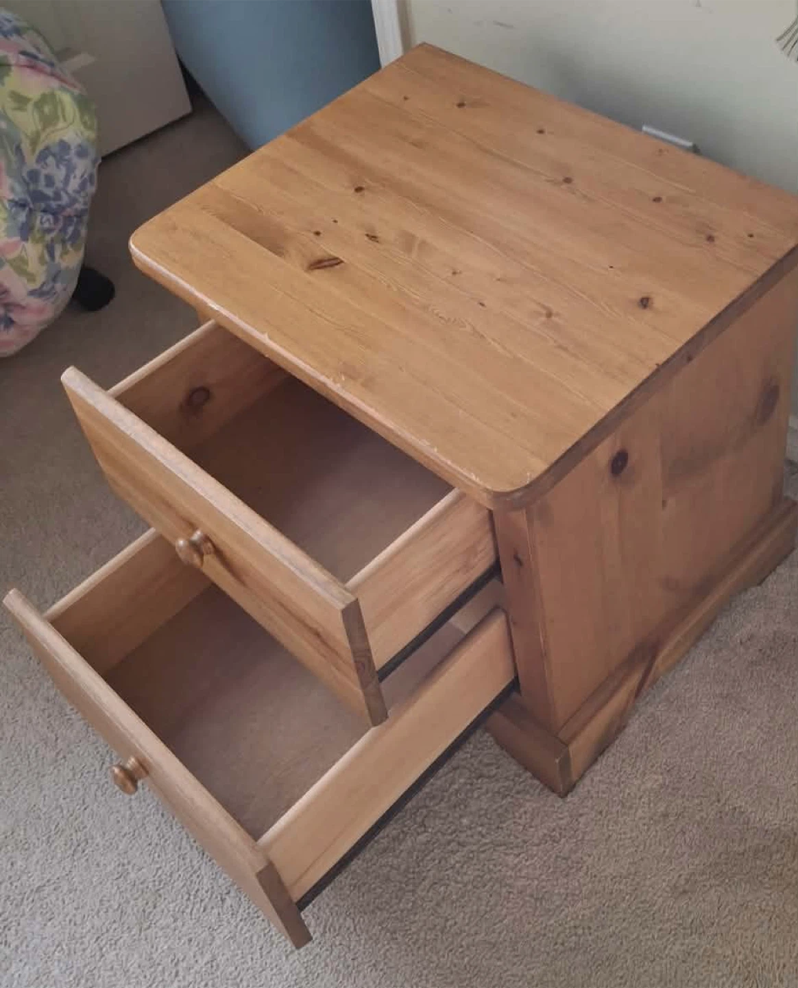 Pine Wood Dresser and Nightstand Set - photo 3