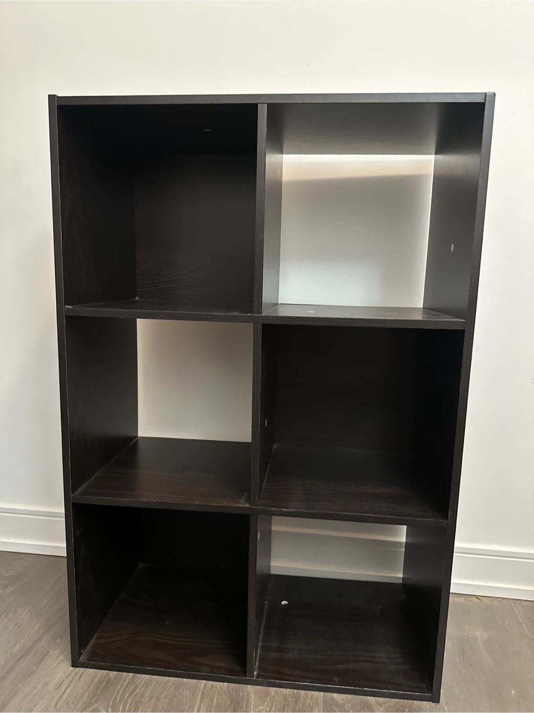 Storage Shelf with 6 cubes