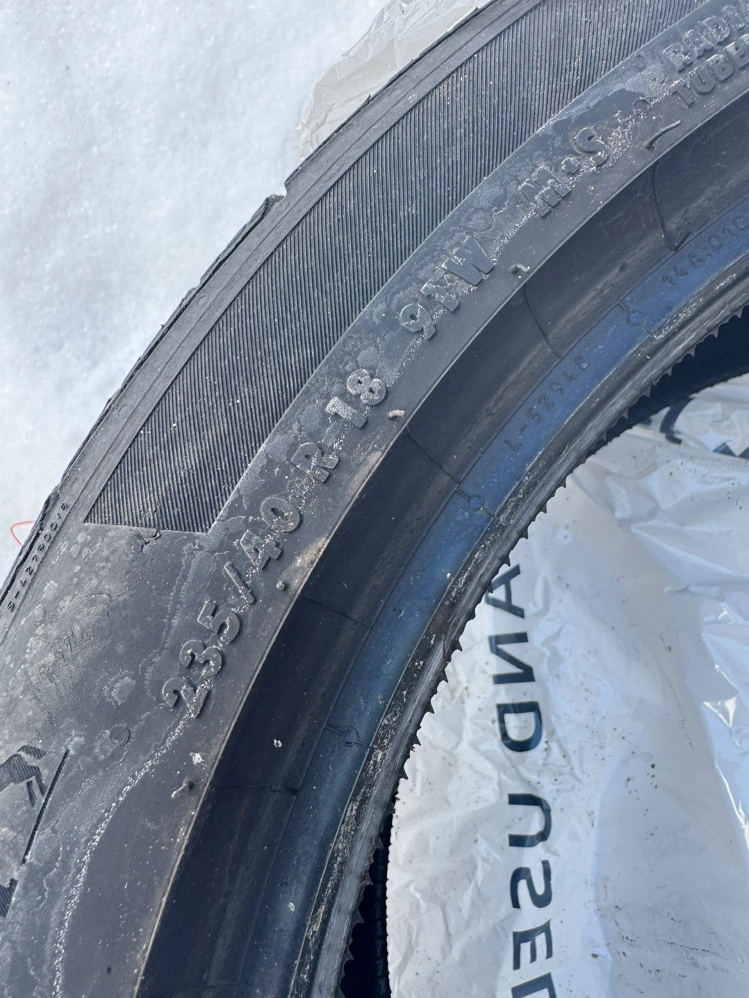 Continental Tire 235/40R18 - photo 2
