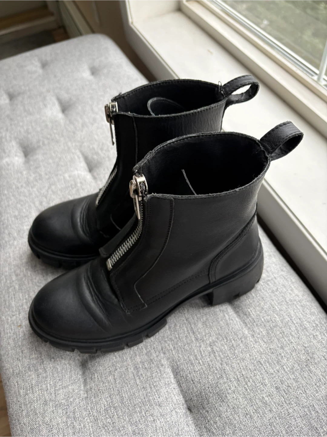 Steve Madden Black Leather Zip Front Boots - photo 2