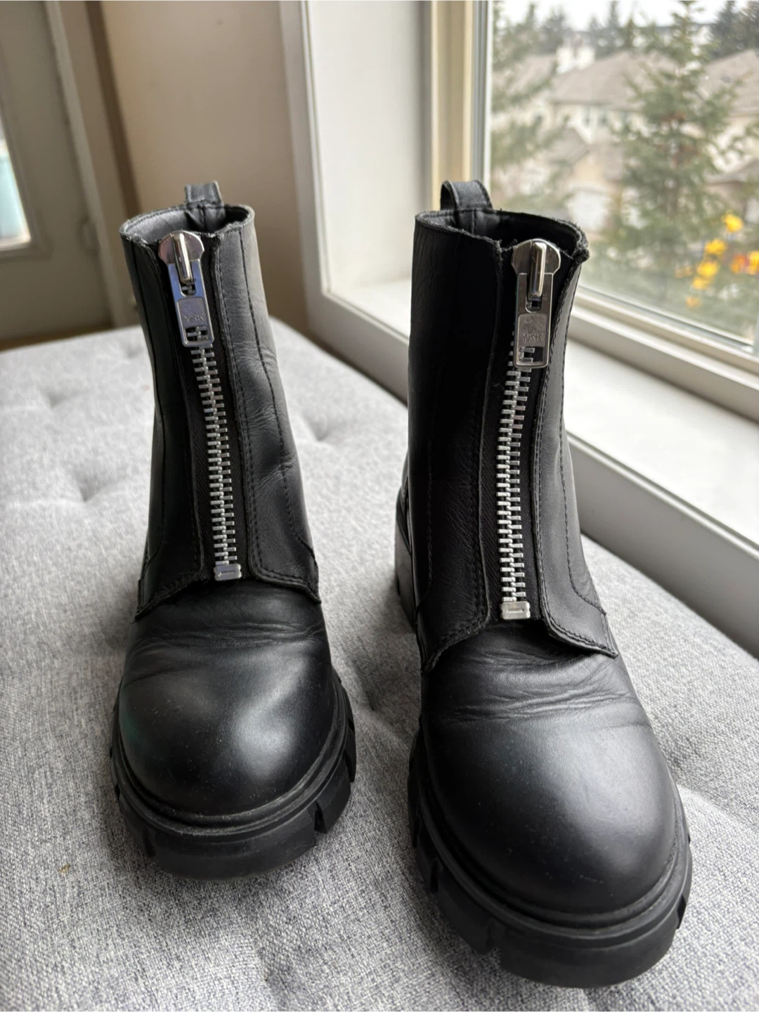 Steve Madden Black Leather Zip Front Boots - photo 3