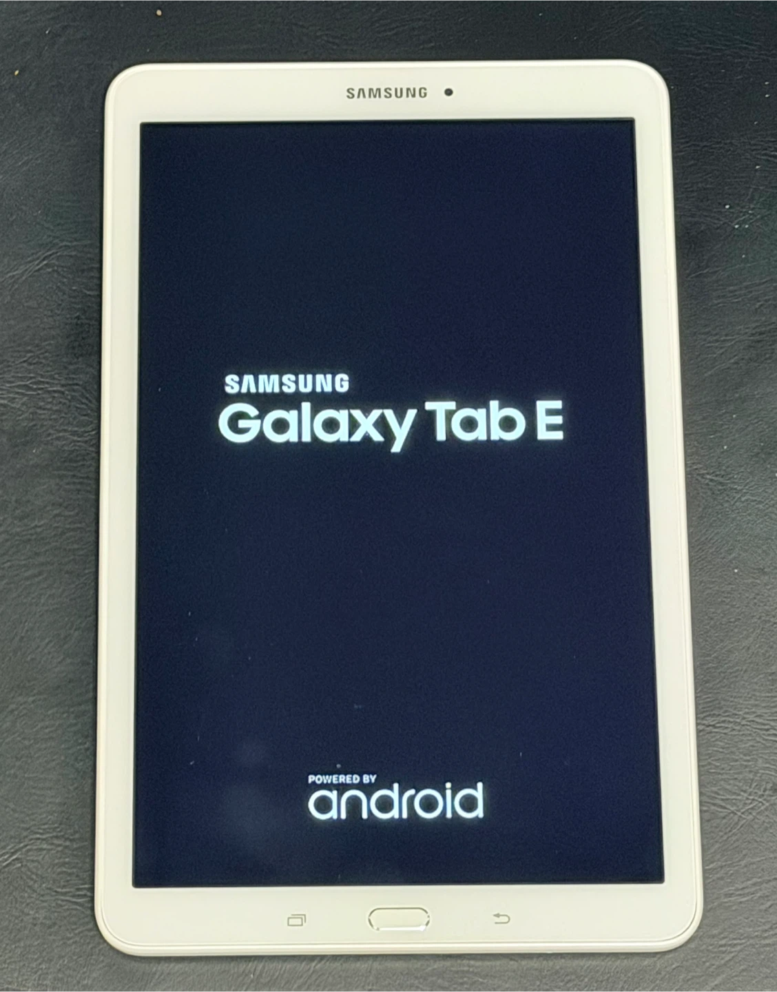 Samsung Galaxy Tab E - photo 2