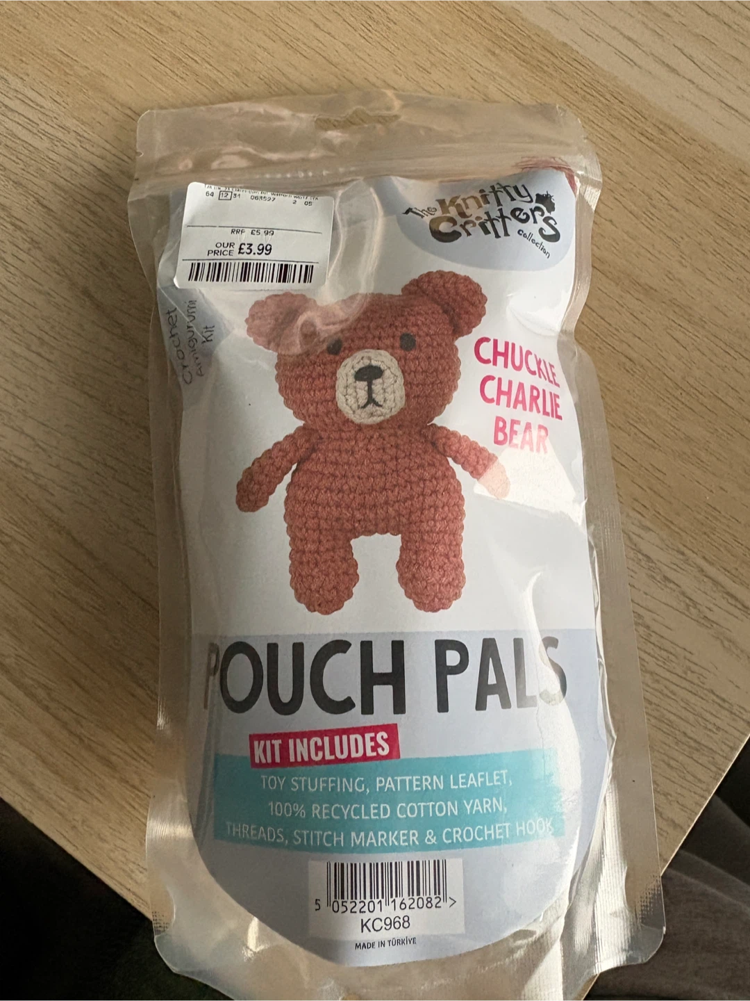 （NEW)Knitty Critters Chuckle Charlie Bear Crochet Kit