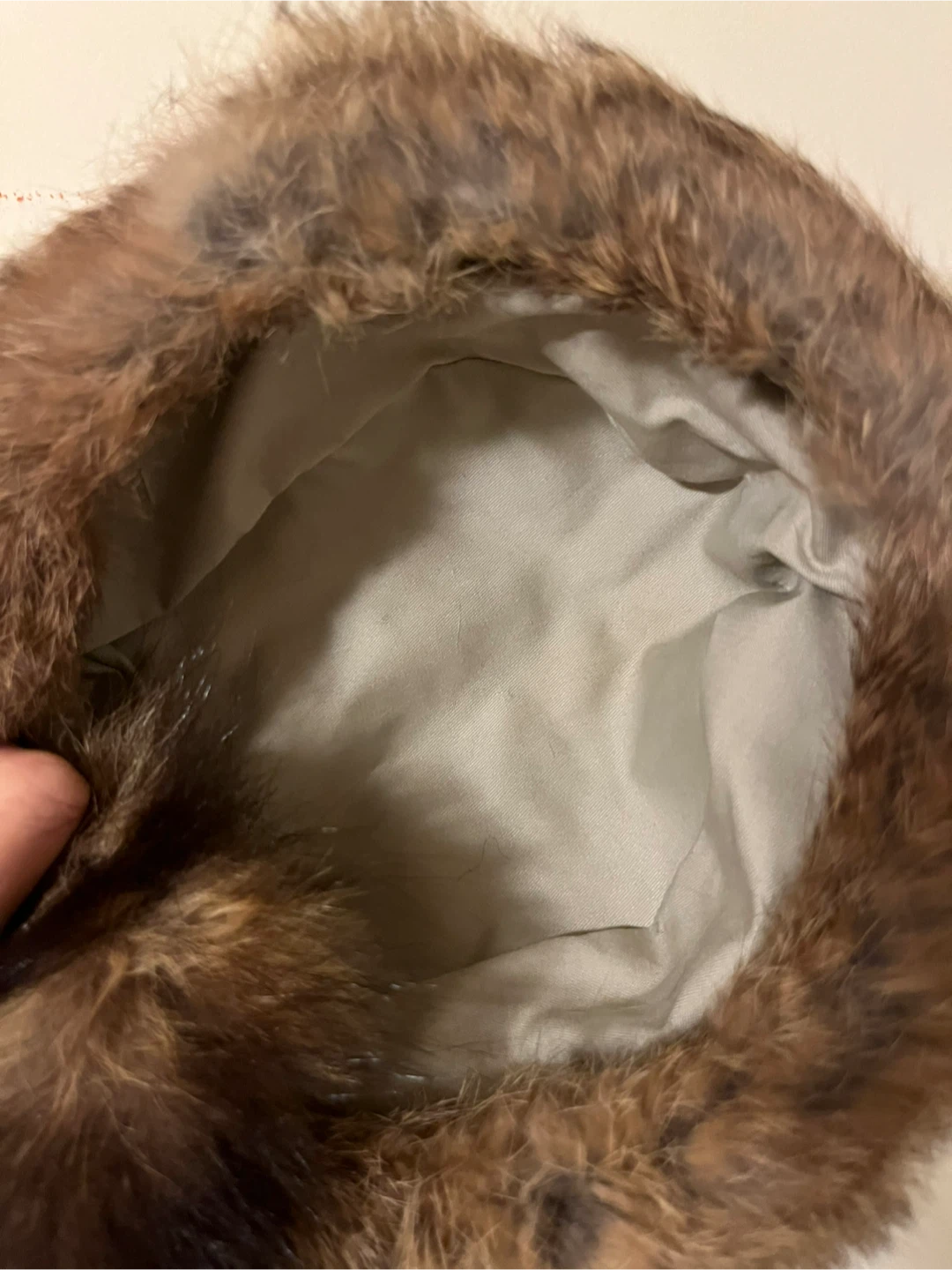 Globecraft Raccoon Tail Fur Hat - Size M - photo 5