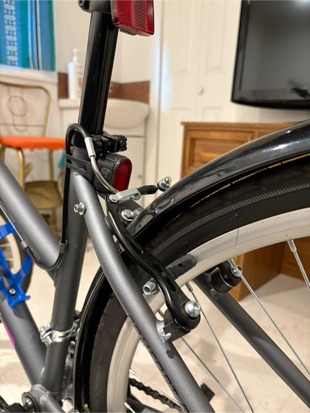 【Like New】Supercycle Solaris Hybrid Bike, 700C, Grey - photo 4