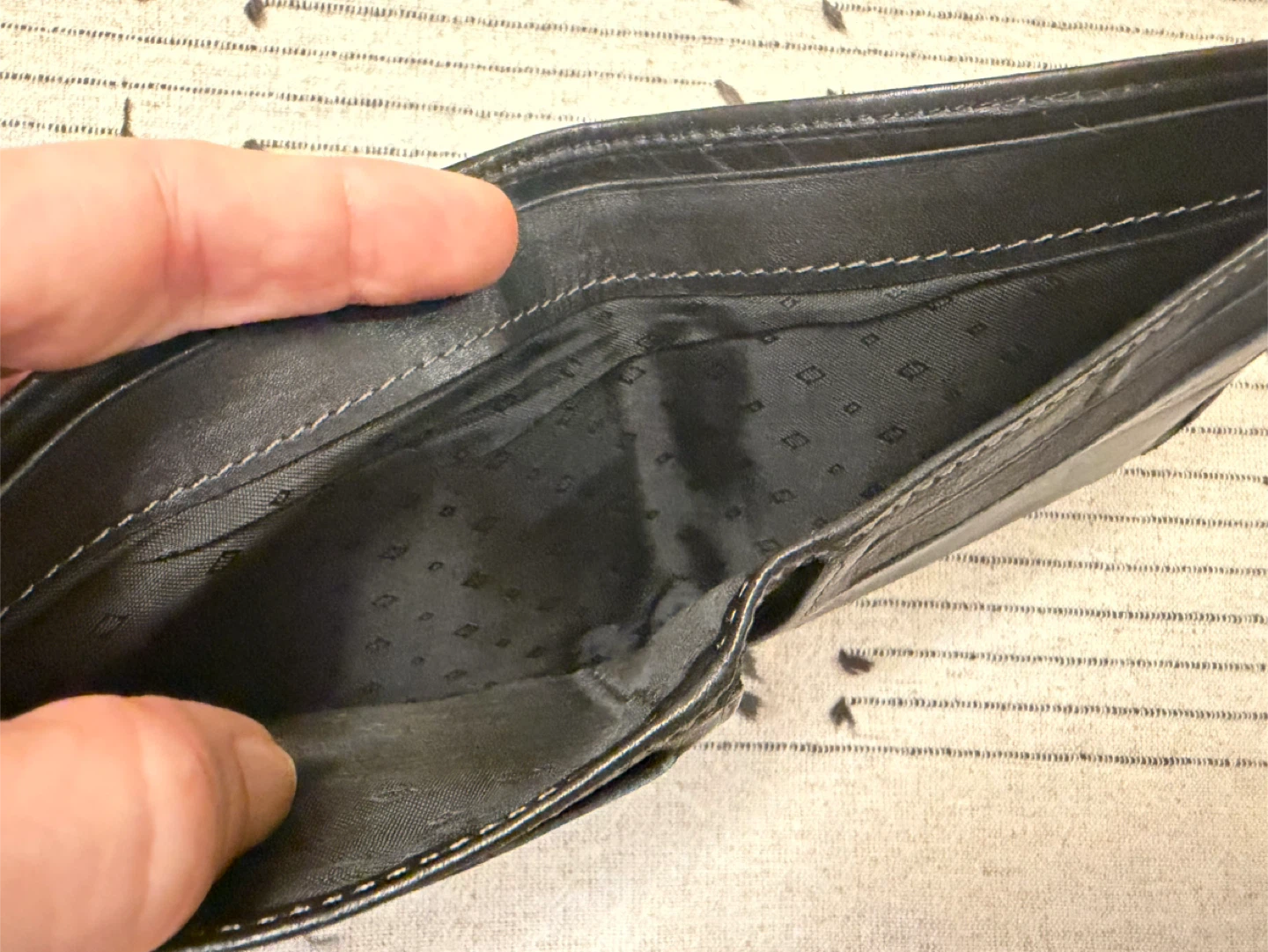 Antler UK Premium Leather Bifold Wallet - photo 3