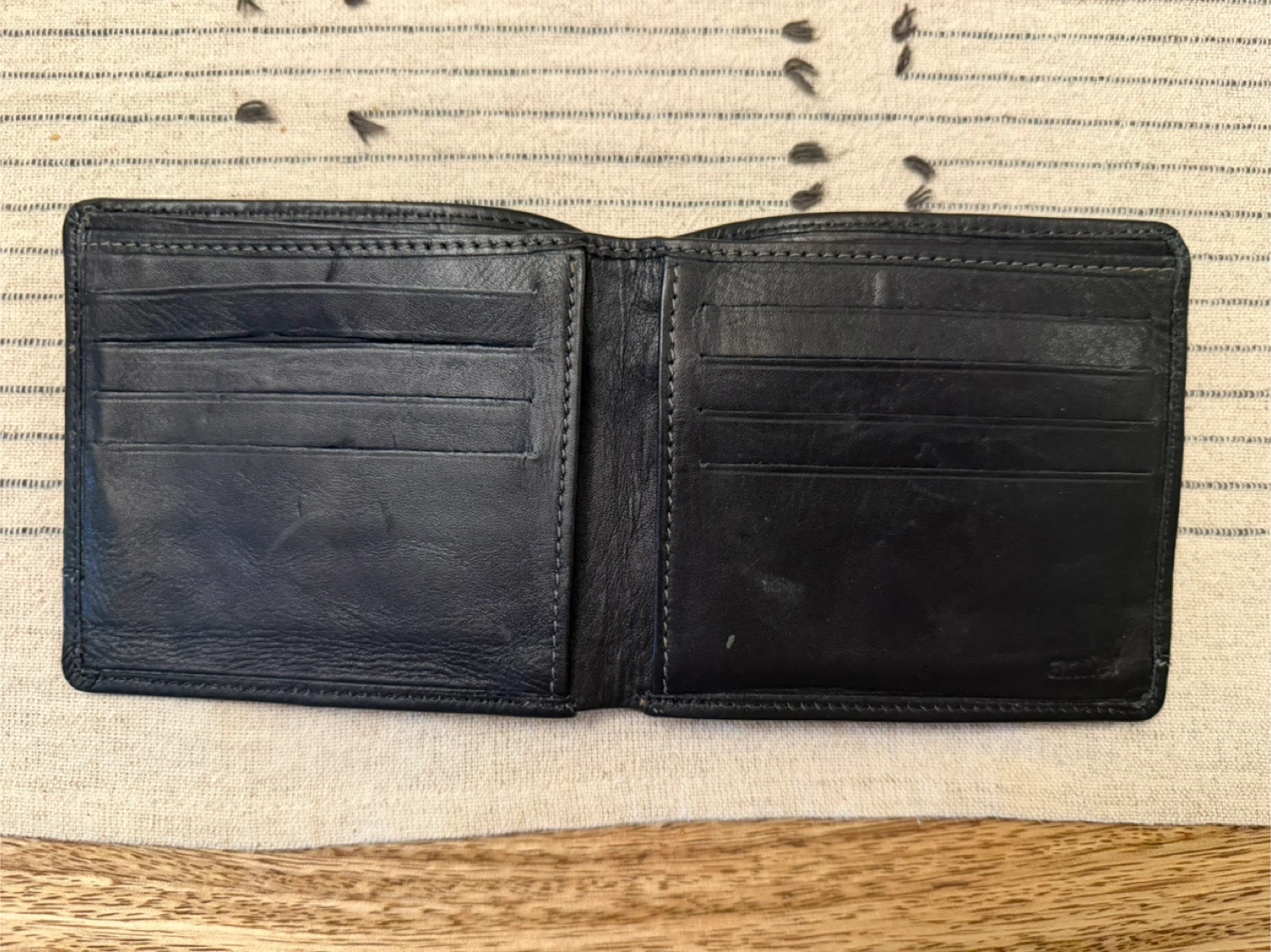 Antler UK Premium Leather Bifold Wallet - photo 2