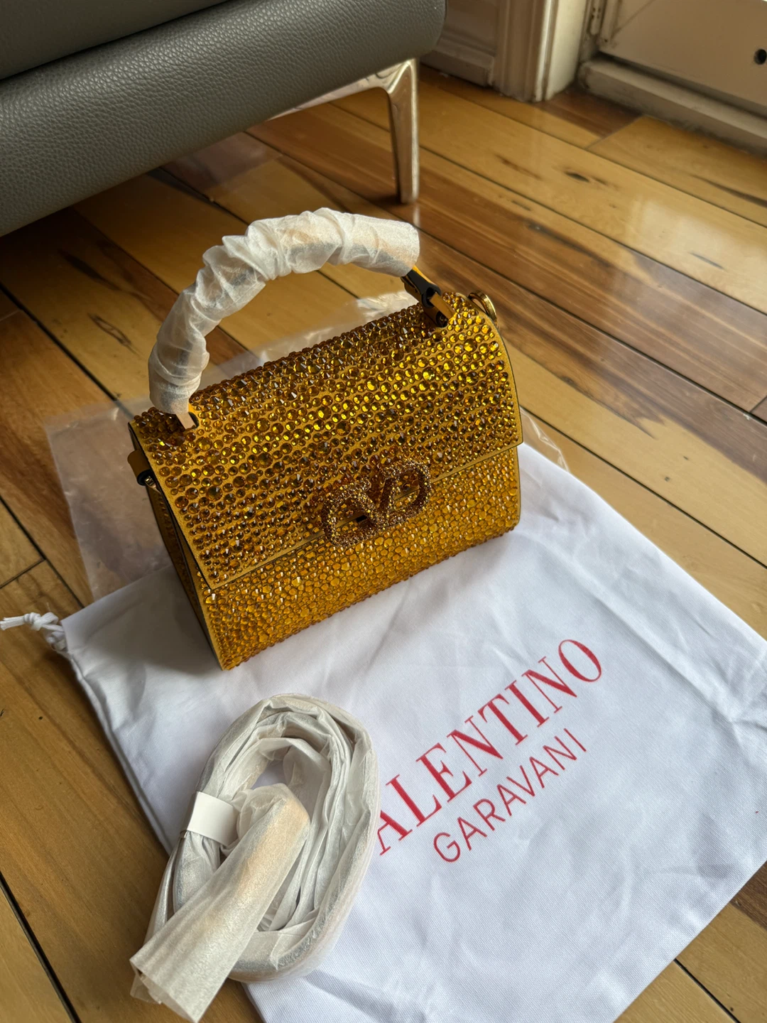 Valentino Garavani Embellished Handbag - photo 2