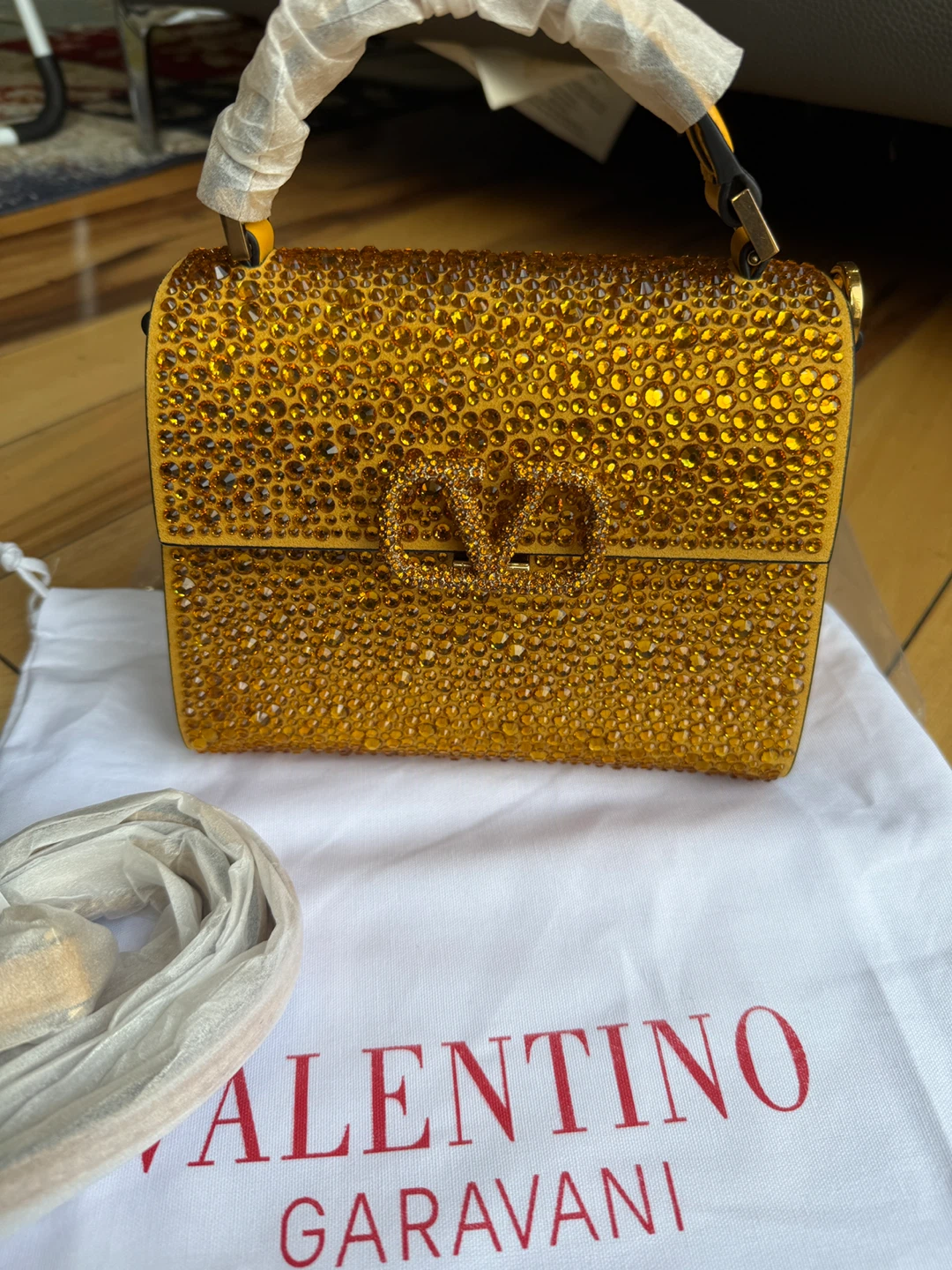 Valentino Garavani Embellished Handbag - photo 3