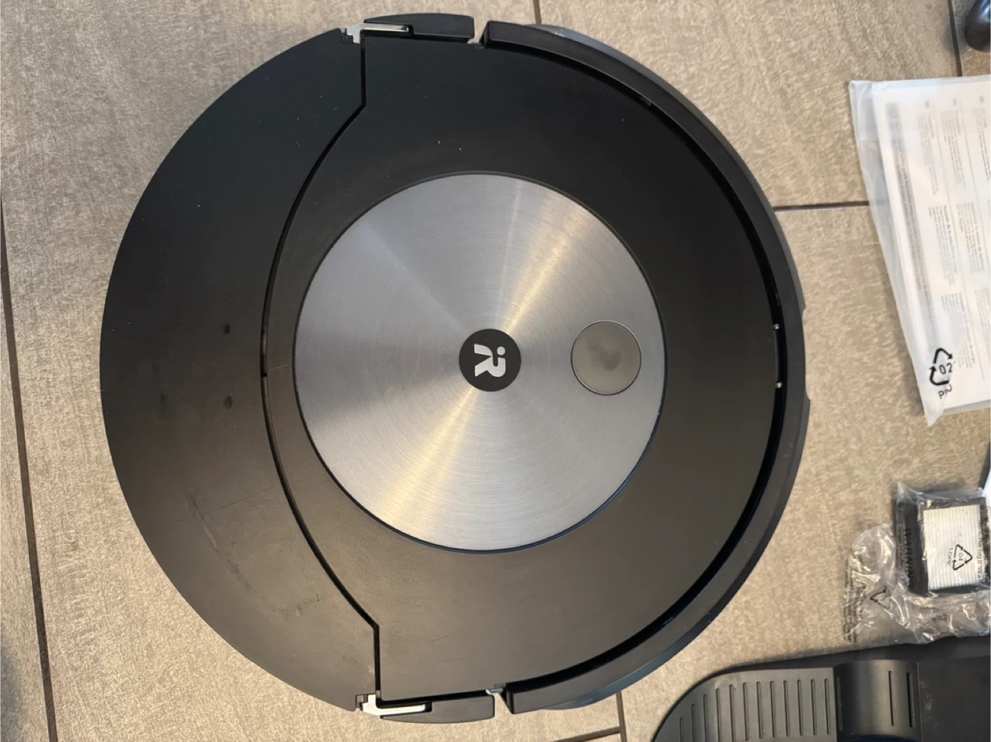 Roomba j7 combo - vacuum and mop - photo 2