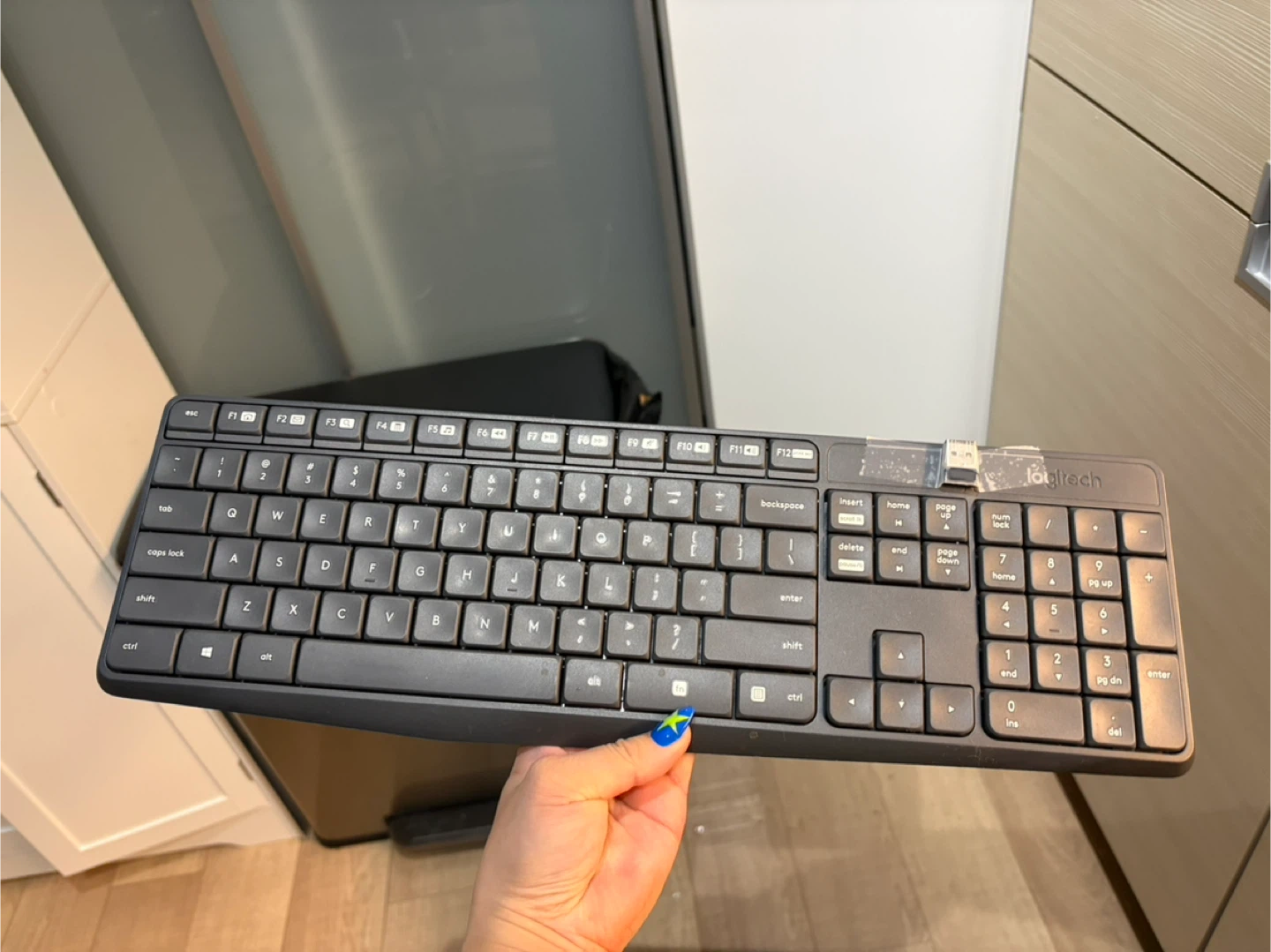 Wireless Logitech Keyboard 🥕