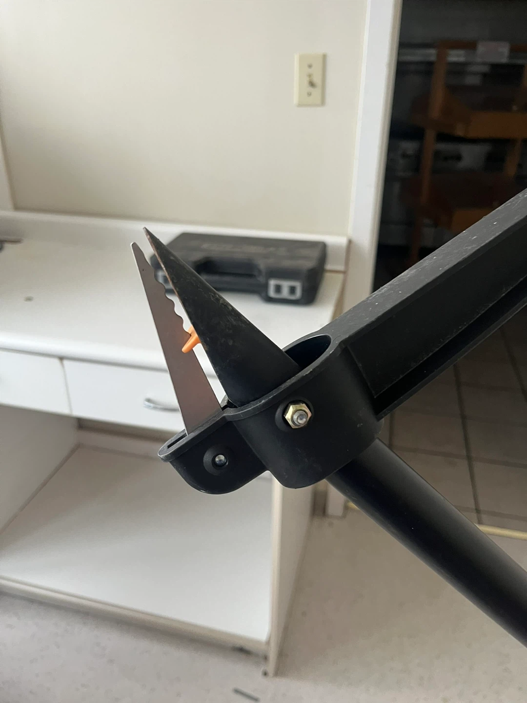 Fiskars Lopper Garden Tool 🥕 - photo 2