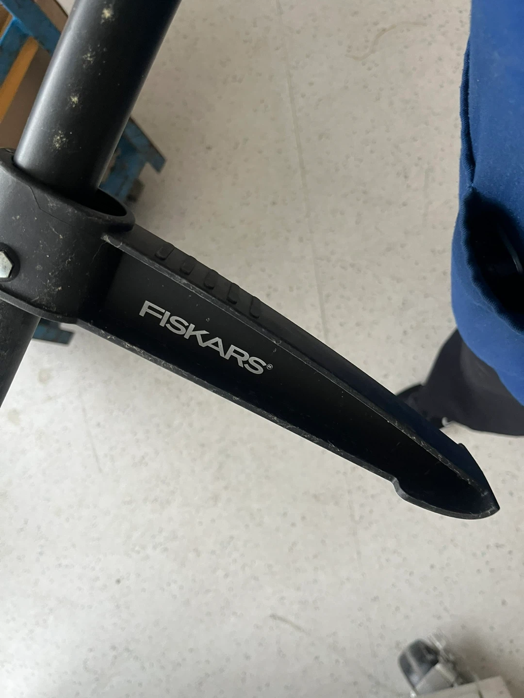 Fiskars Lopper Garden Tool 🥕 - photo 3