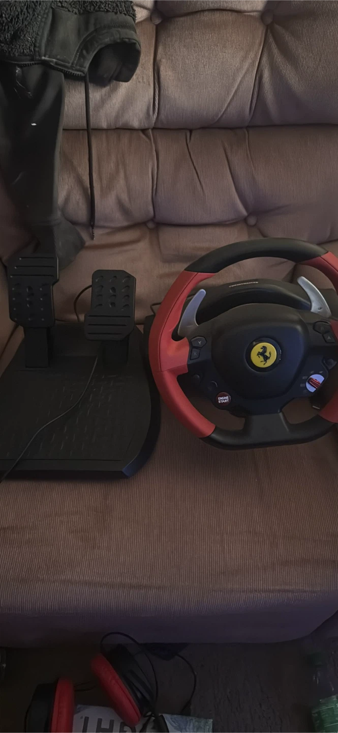 Thrustmaster Ferrari 458 Italia Racing Wheel & Pedals