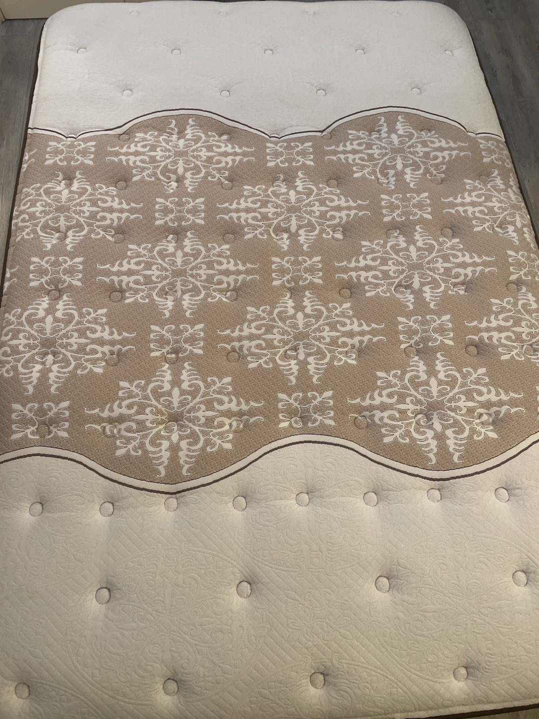 Double Bed Frame Includes Sealy Posturepedic Mattress - photo 3