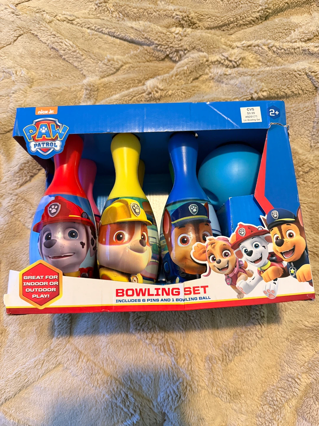 Nickelodeon Paw Patrol Bowling Set with 6 Pins and 1 Ball