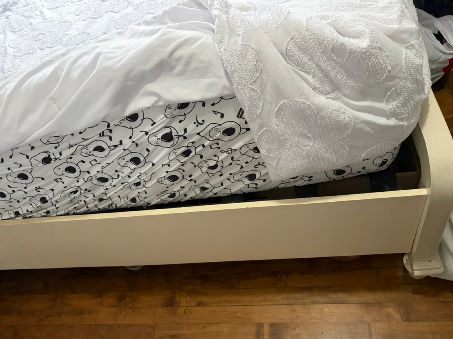 Cream White Queen Size Bed Frame with Storage Drawers - photo 4