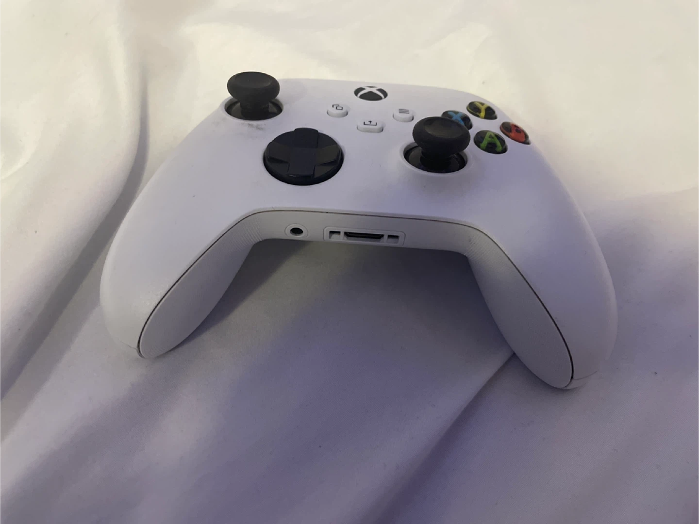 White Xbox Wireless Controller - photo 4
