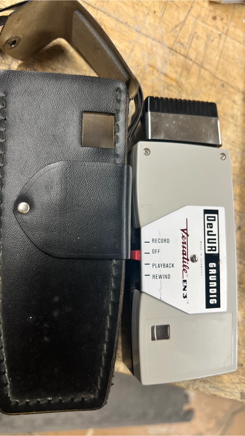 Grundig DeJUR Versatile EN3 Tape Recorder - photo 3