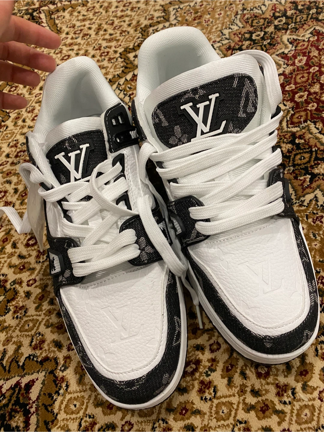 Louis Vuitton LV Trainers