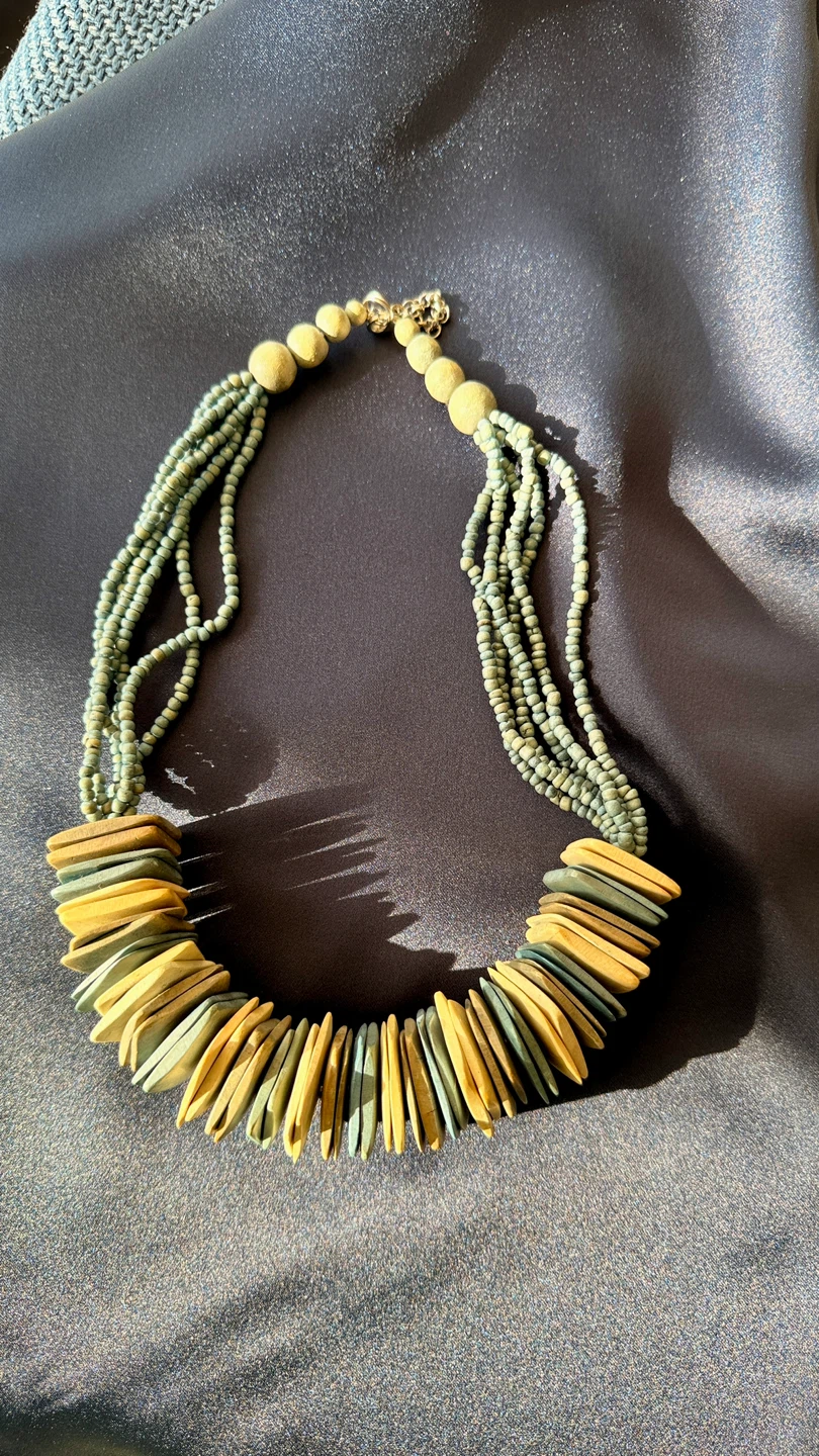 Statement Necklace with Wooden Beads - photo 4