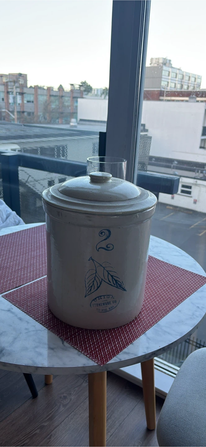 Red Wing stoneware Co. 2 Gallon Crock