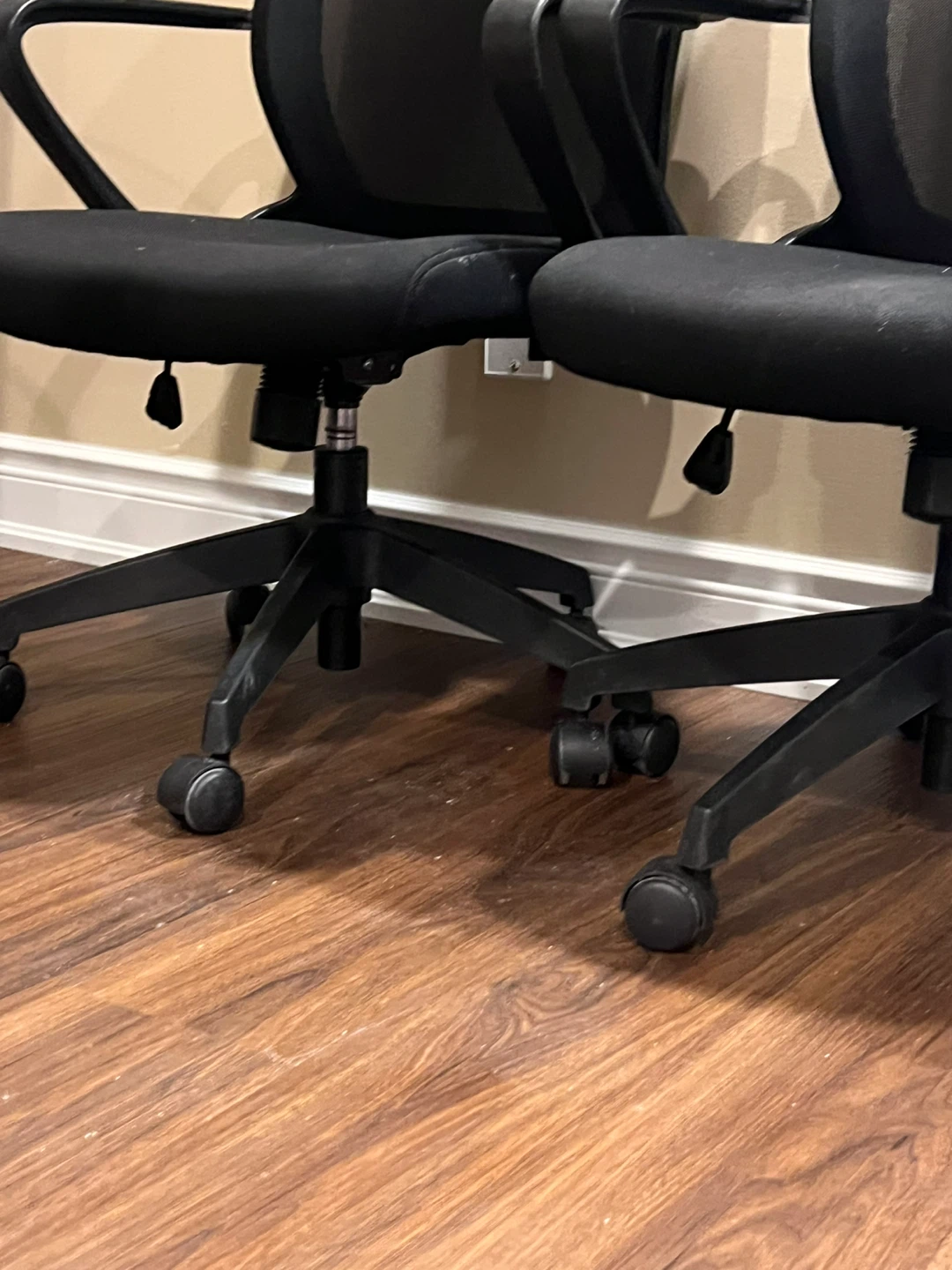 Pair of Black Mesh Office Chair - photo 2