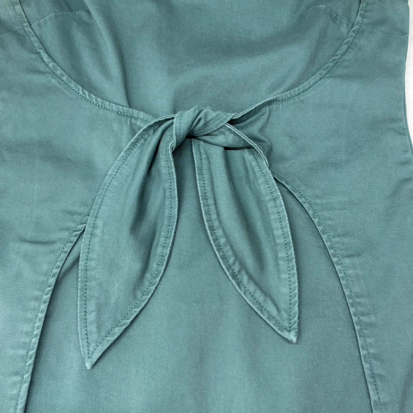 Holding Horses Anthropologie Green Denim Tie Front Dress Size 0 - photo 3