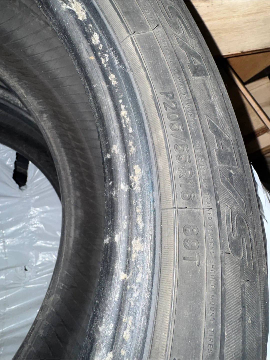 205w/55R16  M+S Toyo Tire - photo 3