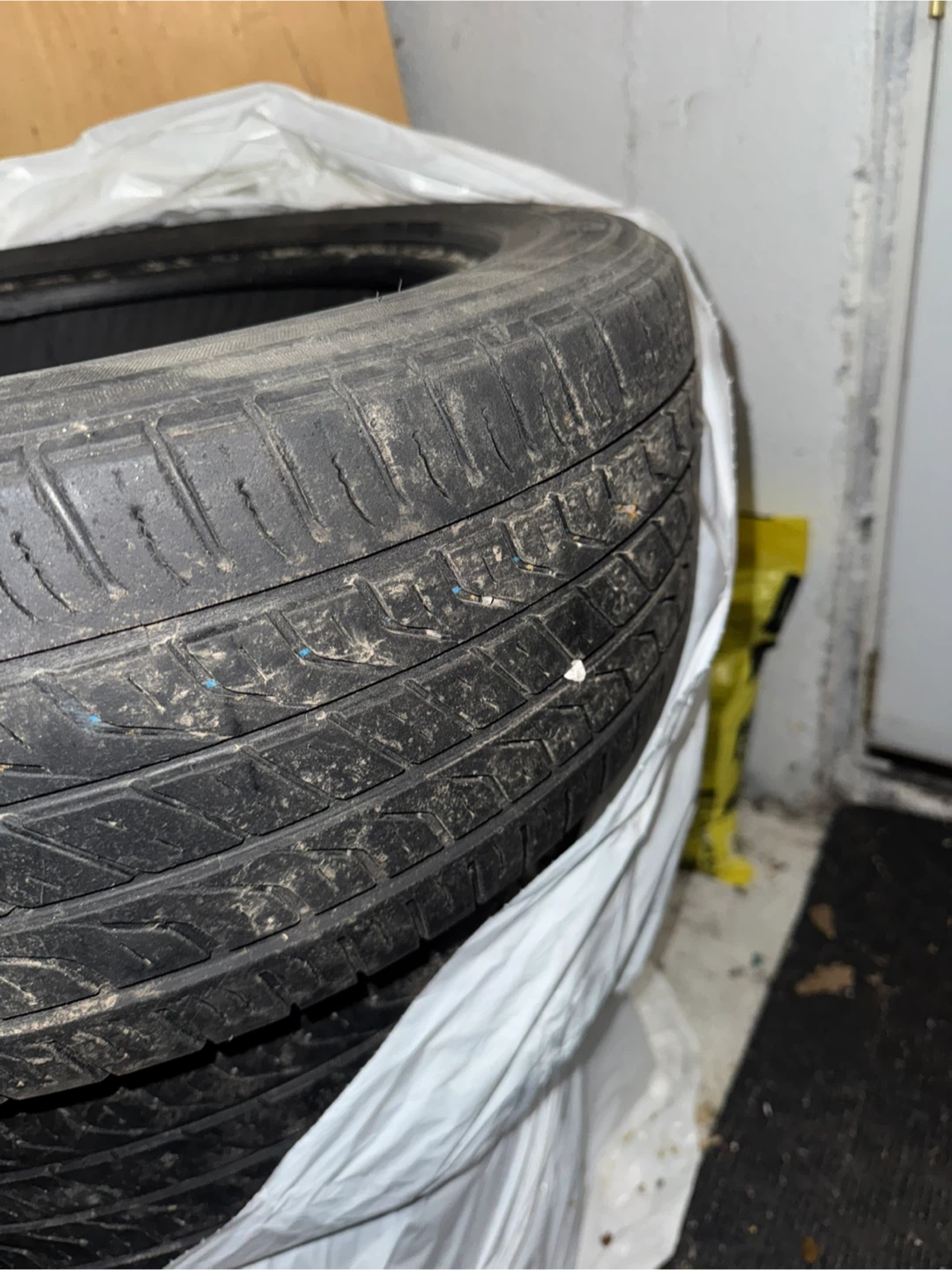 205w/55R16  M+S Toyo Tire - photo 2