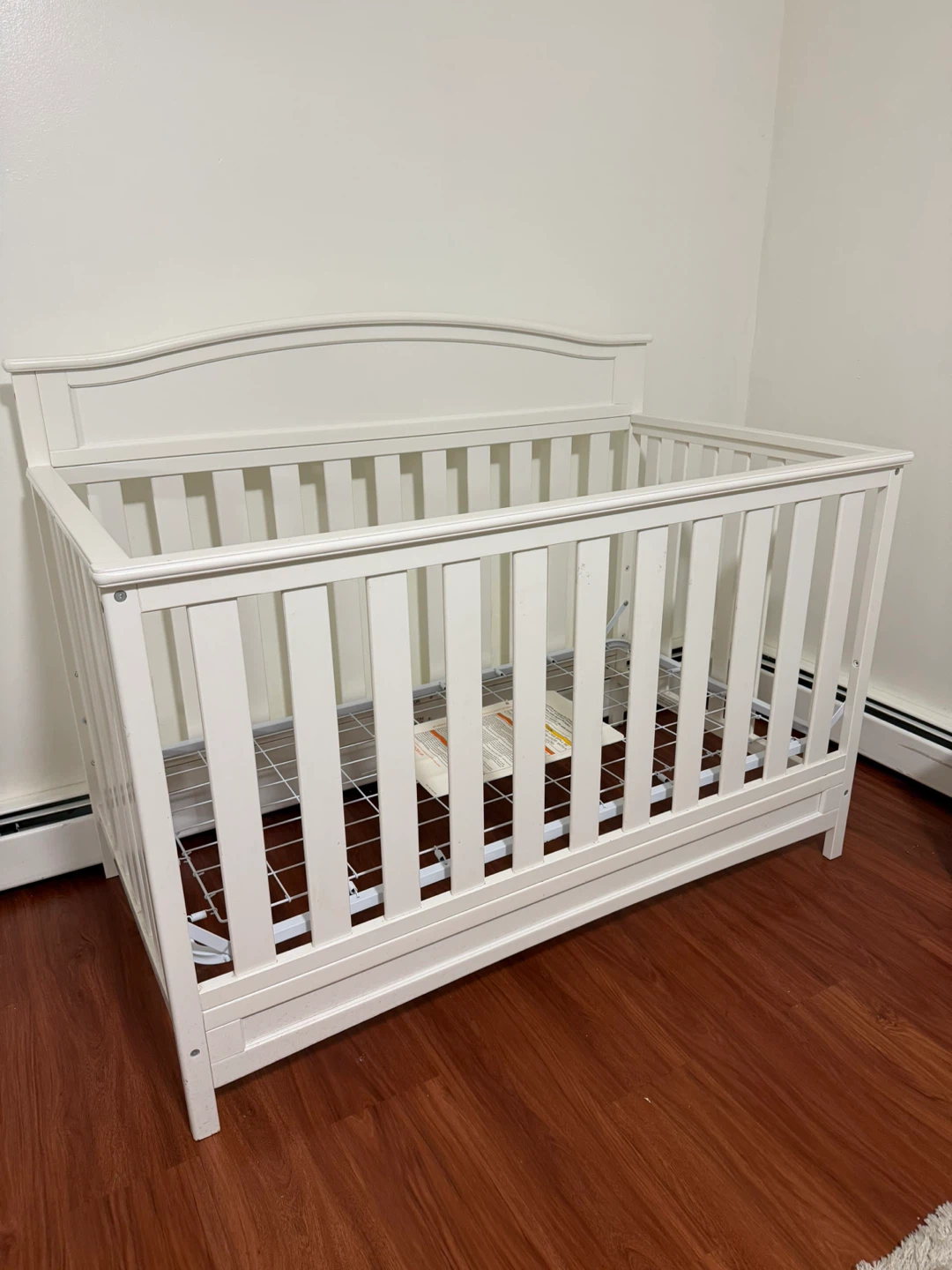 White Convertible Crib - photo 2
