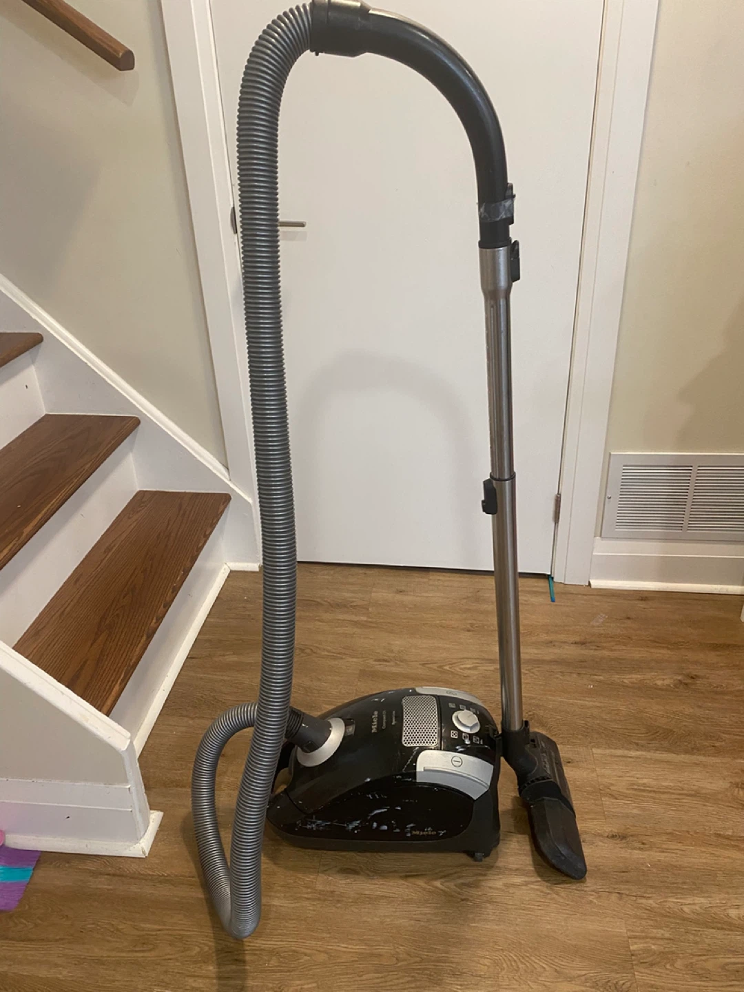 Miele Compact C1 Bagged Vacuum