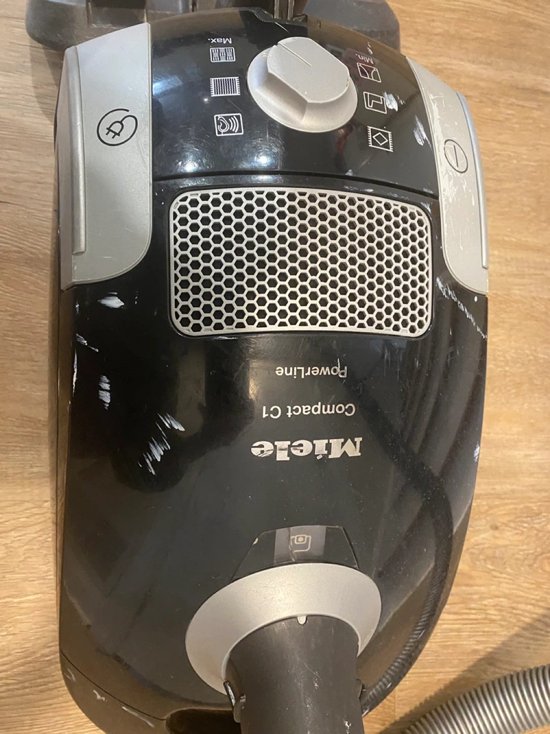 Miele Compact C1 Bagged Vacuum - photo 4