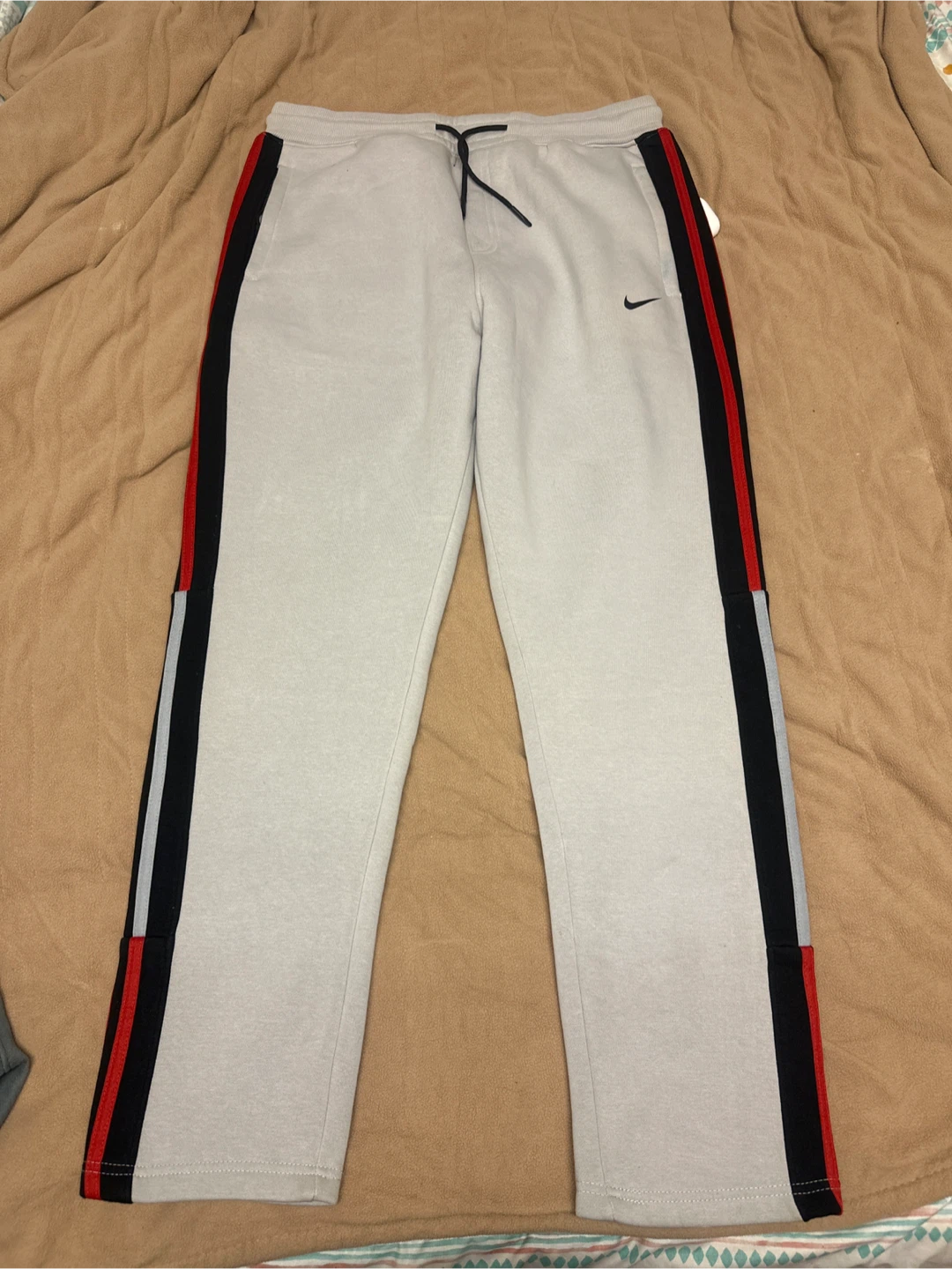 Bundle of 5 Pairs of Athletic Pants - photo 2