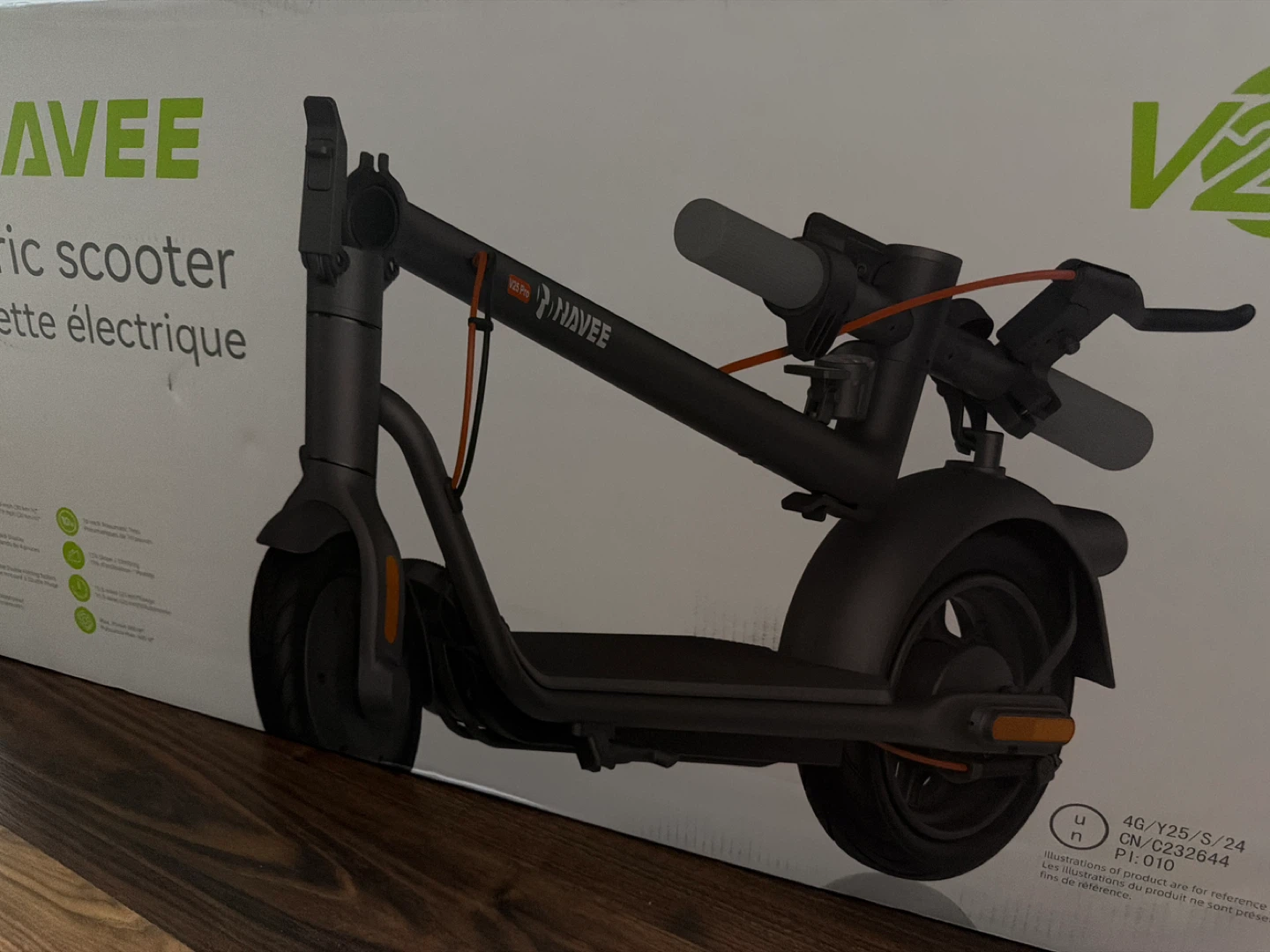 NAVEÉ V25 Pro Electric Scooter - photo 2